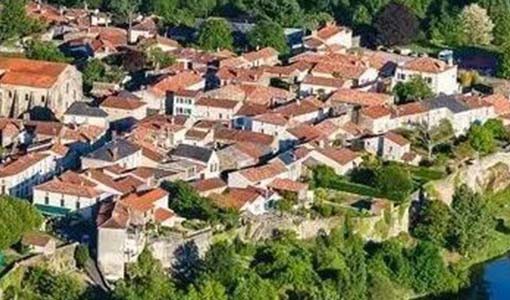 山东回乡建别墅为什么一定要选专业乡墅公司